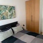 Apartment S-W-4 London
