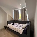 Star London Finchley Road 3-Bed Haven
