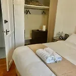 Charming Double-Bedroom In London Flat
