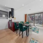 Central London Stay-Fabulous Ultra-Central London Luxury Designer Two Bedroom-Pool-Gym-Full Ac