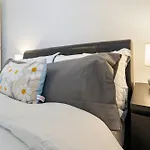 Charming London Apartment With 2 Bedrooms