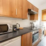 Thrive Apartments - Clapham Junction