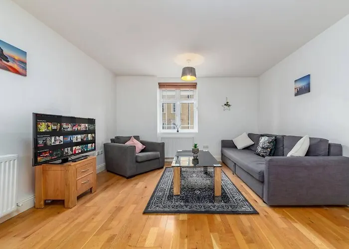 Lovely 2 Bed With With Private Patio London Eye