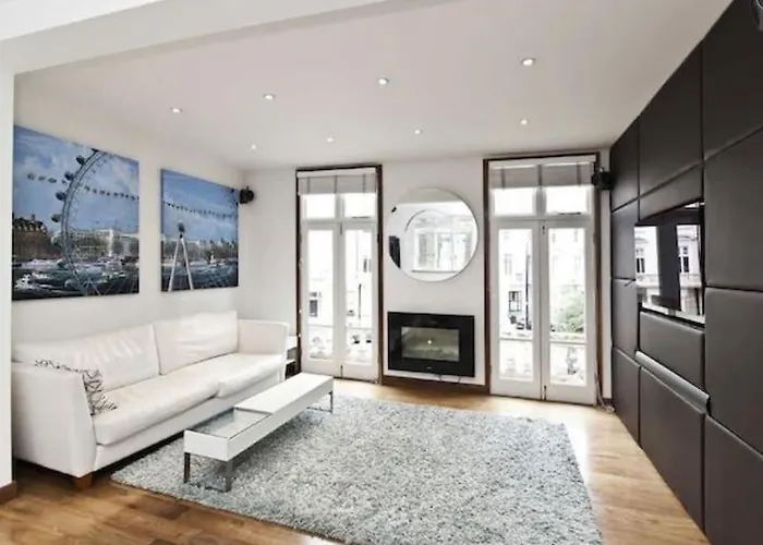 Designer 2 Bedroom Pimlico