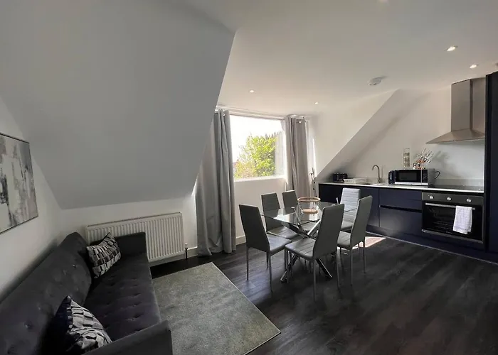 Star London Finchley Road 3-Bed Haven
