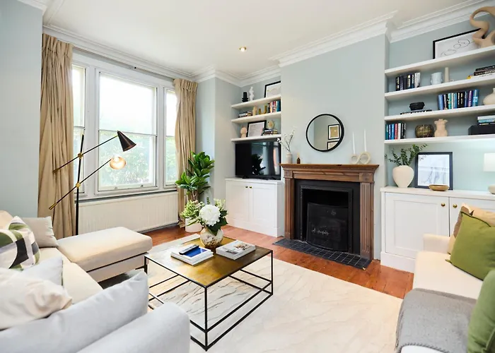 The South Park Wonder - Fascinating 2Bdr Flat With Garden