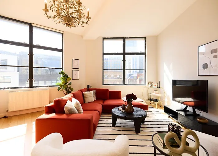 The Spitalfields Beauty - Bright 2Bdr Flat