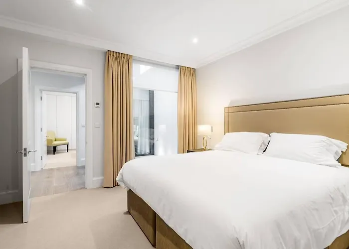 Luxury 3Br Home In Knightsbridge W/Sauna, 6 Guests