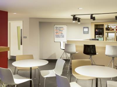 Hotel Express Southwark By Ihg London