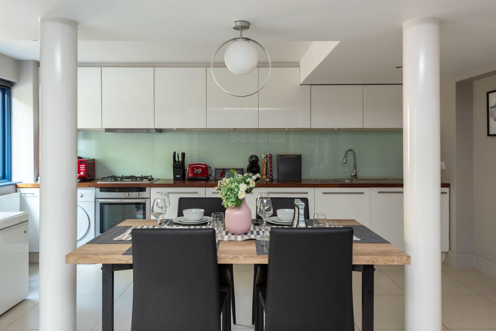 2bed In Camden Apartment London