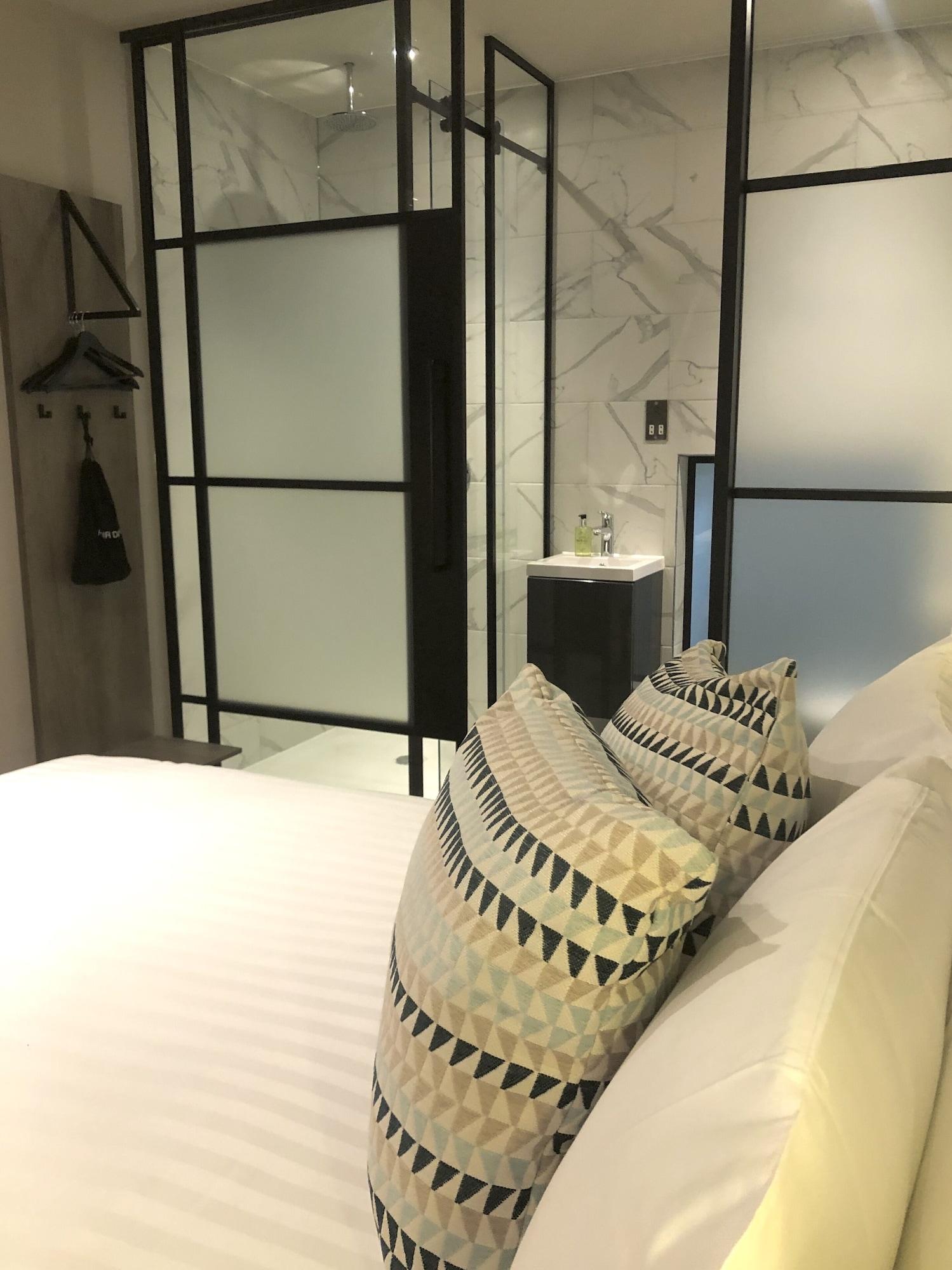 Euston Square Hotel 3*