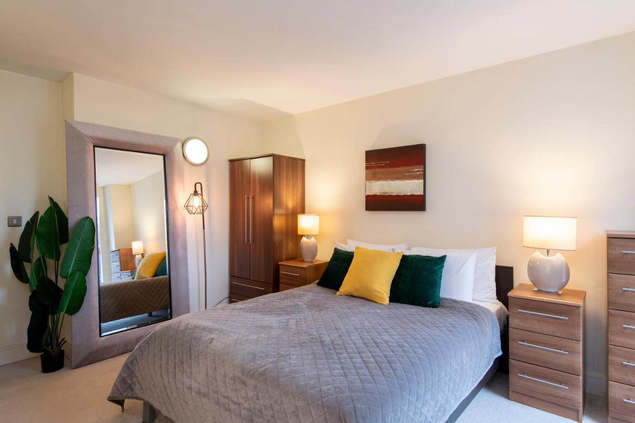 Charming 1-bed In Great Suffolk Street Londres