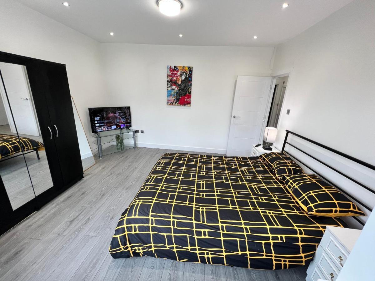 Ferienhaus Wembley Stadium 5 Star Brand New Luxury Sleeps 14 With Parking London