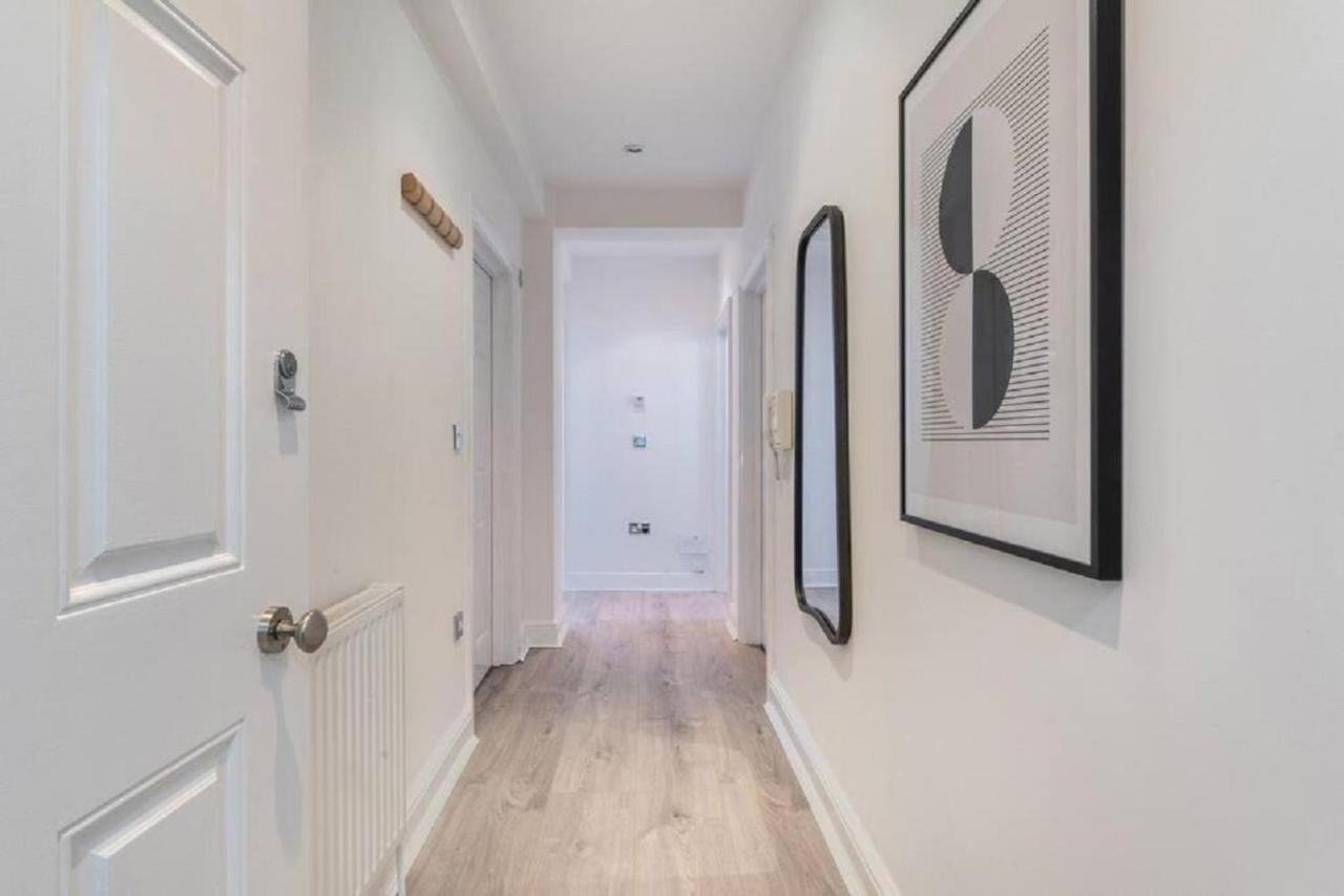 Ferienhaus Stunning One Bedroom In Business District M-10