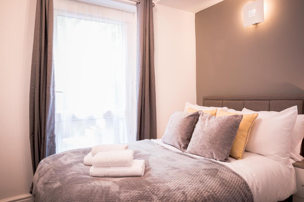 2bed In Camden Apartment
