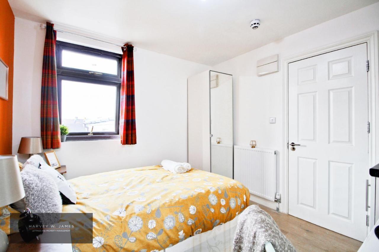 Jd Homes * London