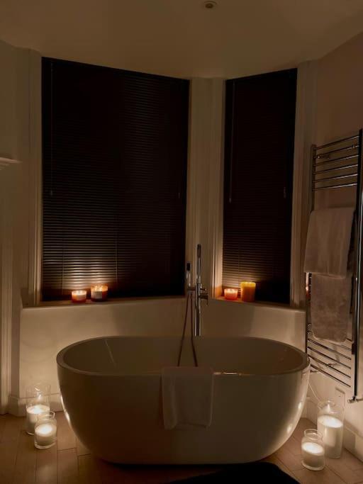 Chelsea Posh Apartment London