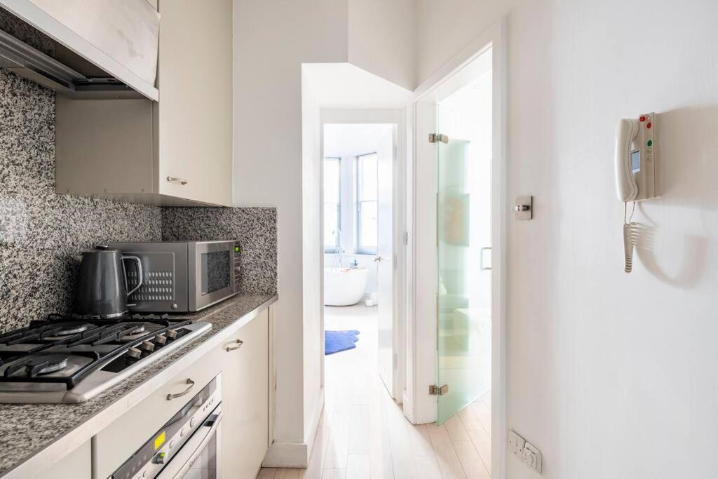 Chelsea Posh Apartment London
