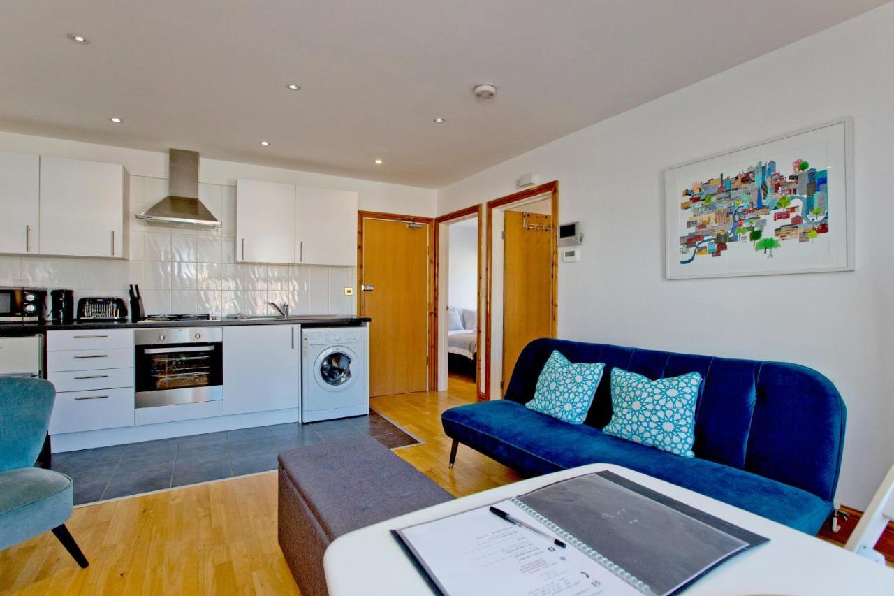 Convenient Highbury Fields 1 Bedroom - Parking By Request London