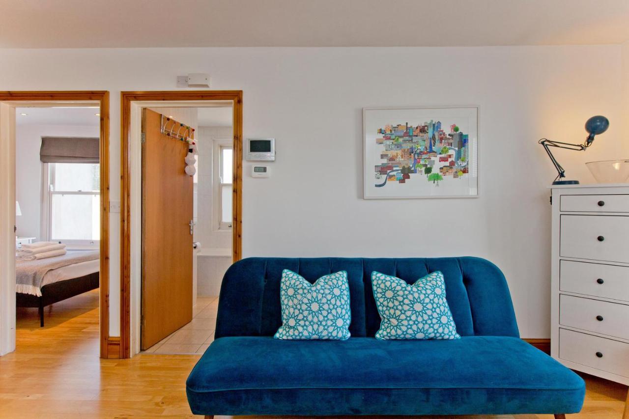 Convenient Highbury Fields 1 Bedroom - Parking By Request London