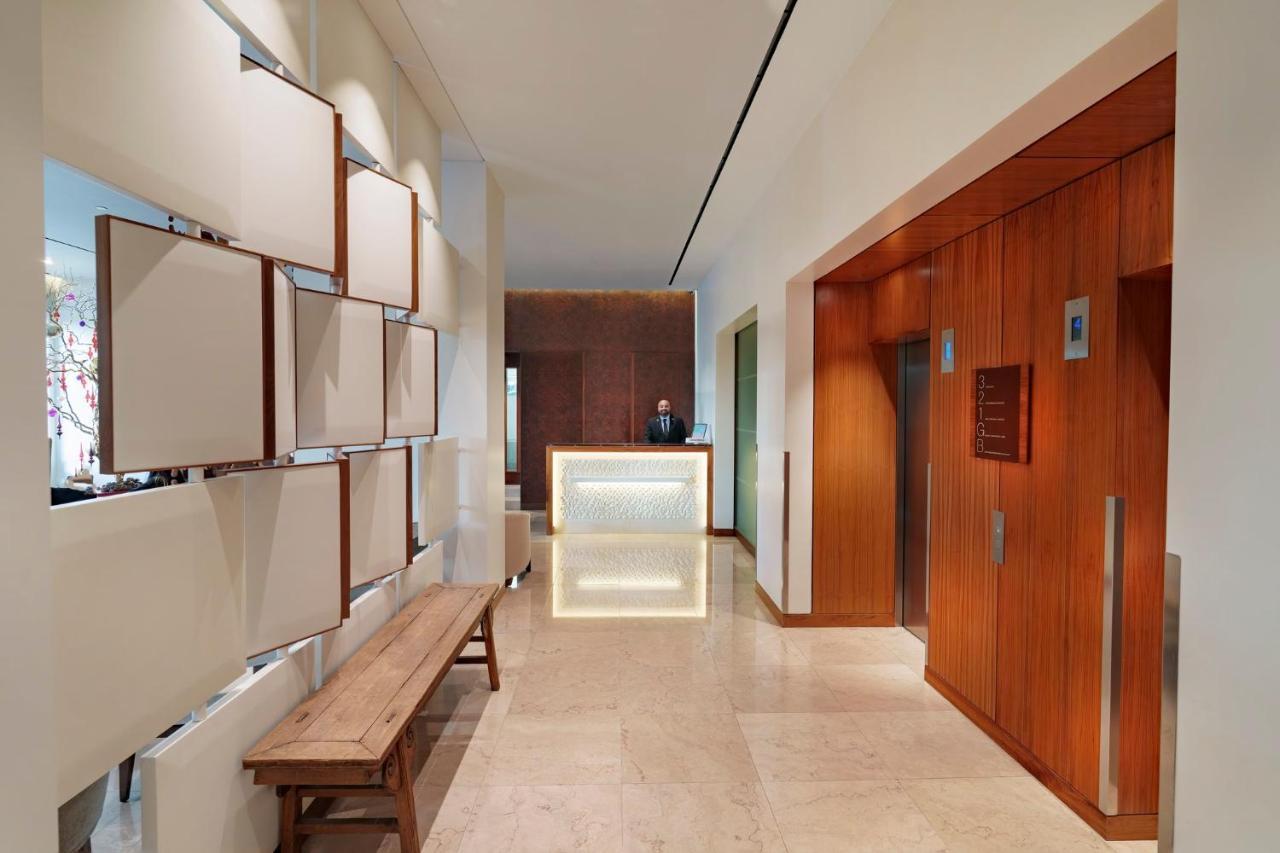 Metropolitan Hotel 5*
