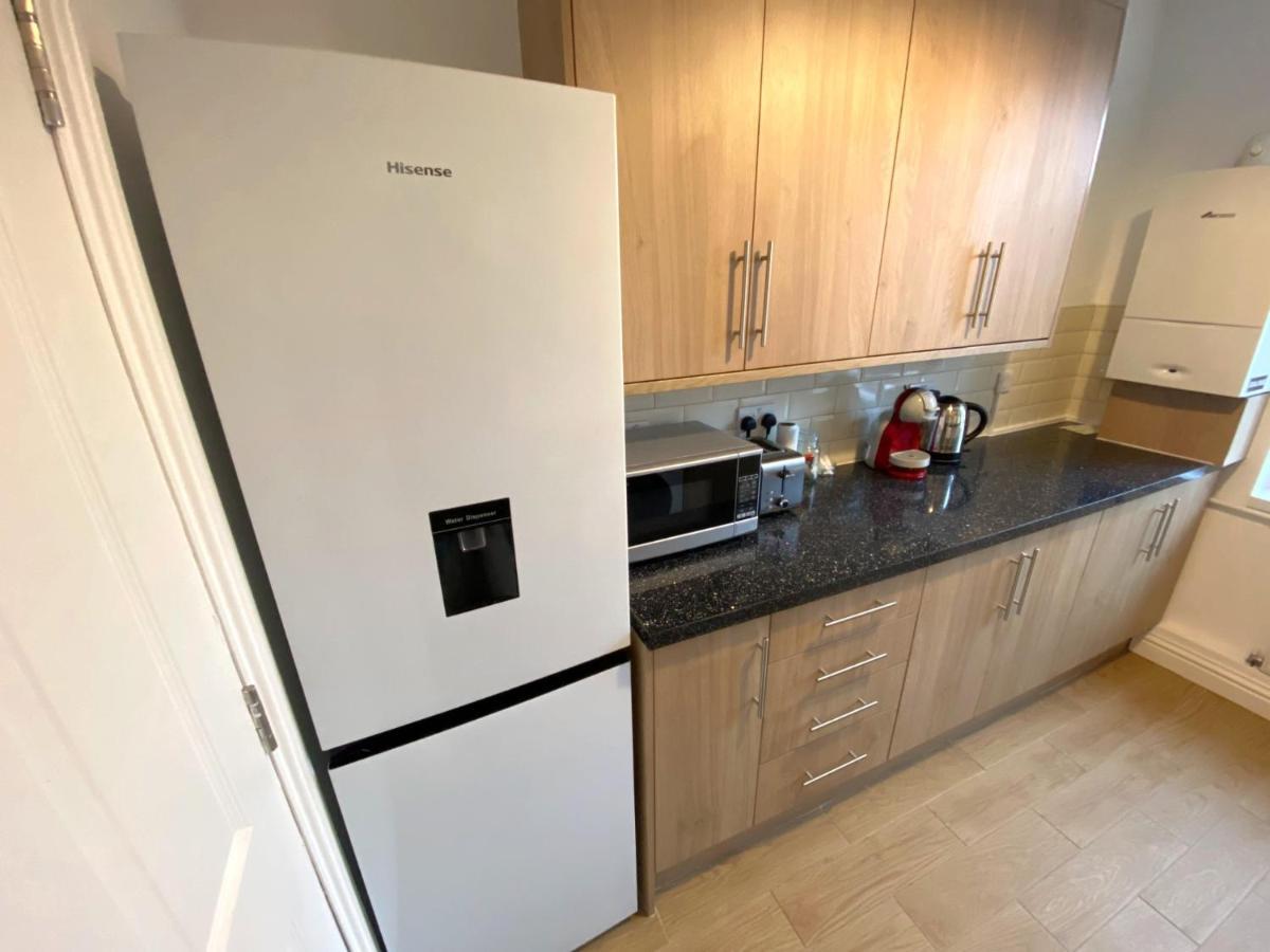 Spacious 1 Bedroom Flat In London