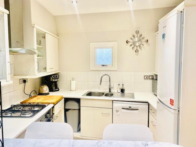 Holiday home Modern Detached House *