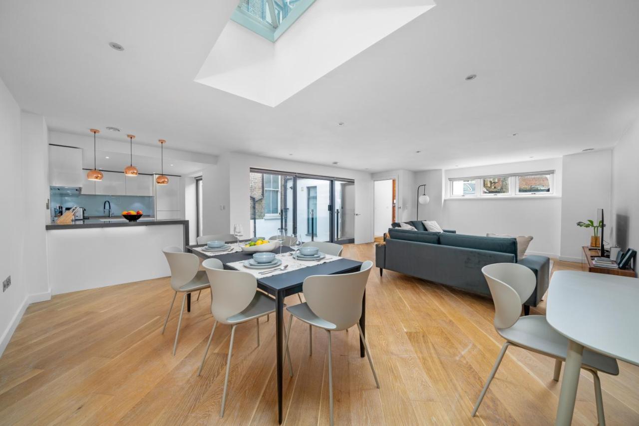 Holiday home Joivy Stylish 3 Bed, 3 Bath House With Private Courtyard In Chelsea