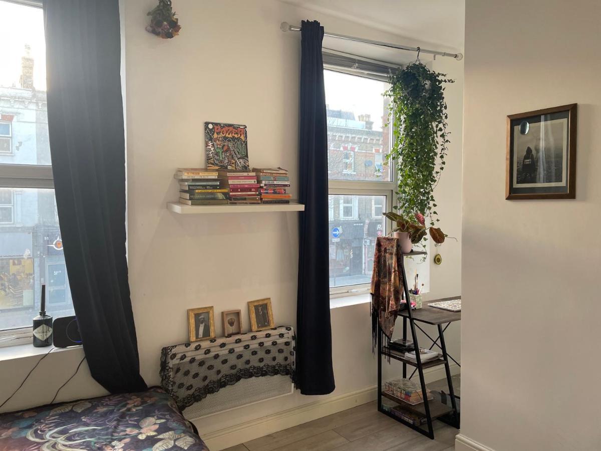 Trendy Dalston Studio *