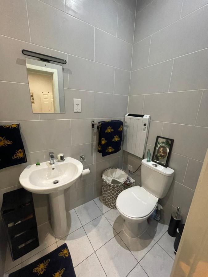 Trendy Dalston Studio Apartment