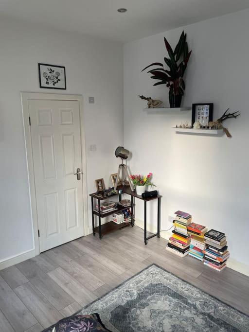 Trendy Dalston Studio Apartment *