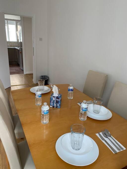 Apartment 018- Premium Location Regent Park Radley House *