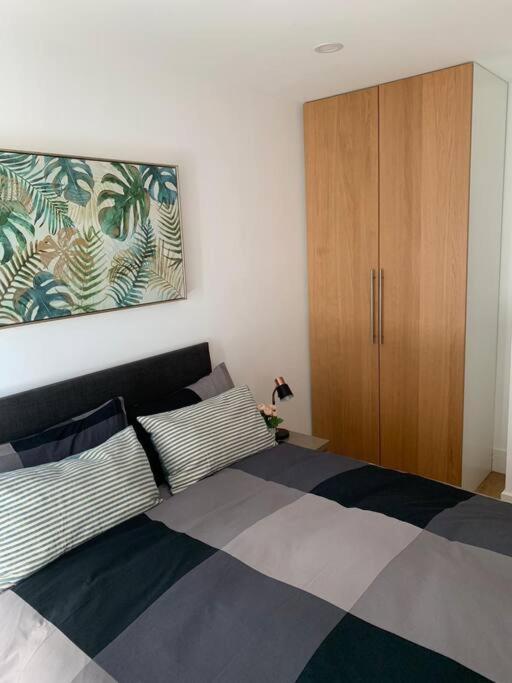 S-w-4 Apartment