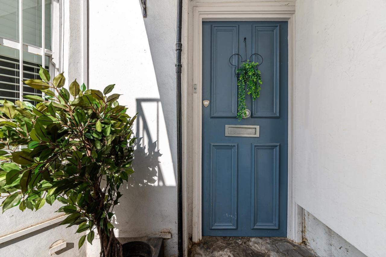 Apartment Specious Bright Flat With Garden In