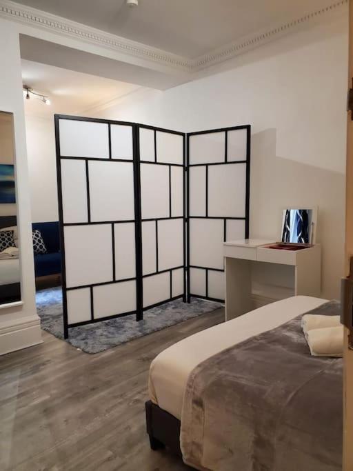 Apartment Chic Two Bed Flat In Fitzrovia *