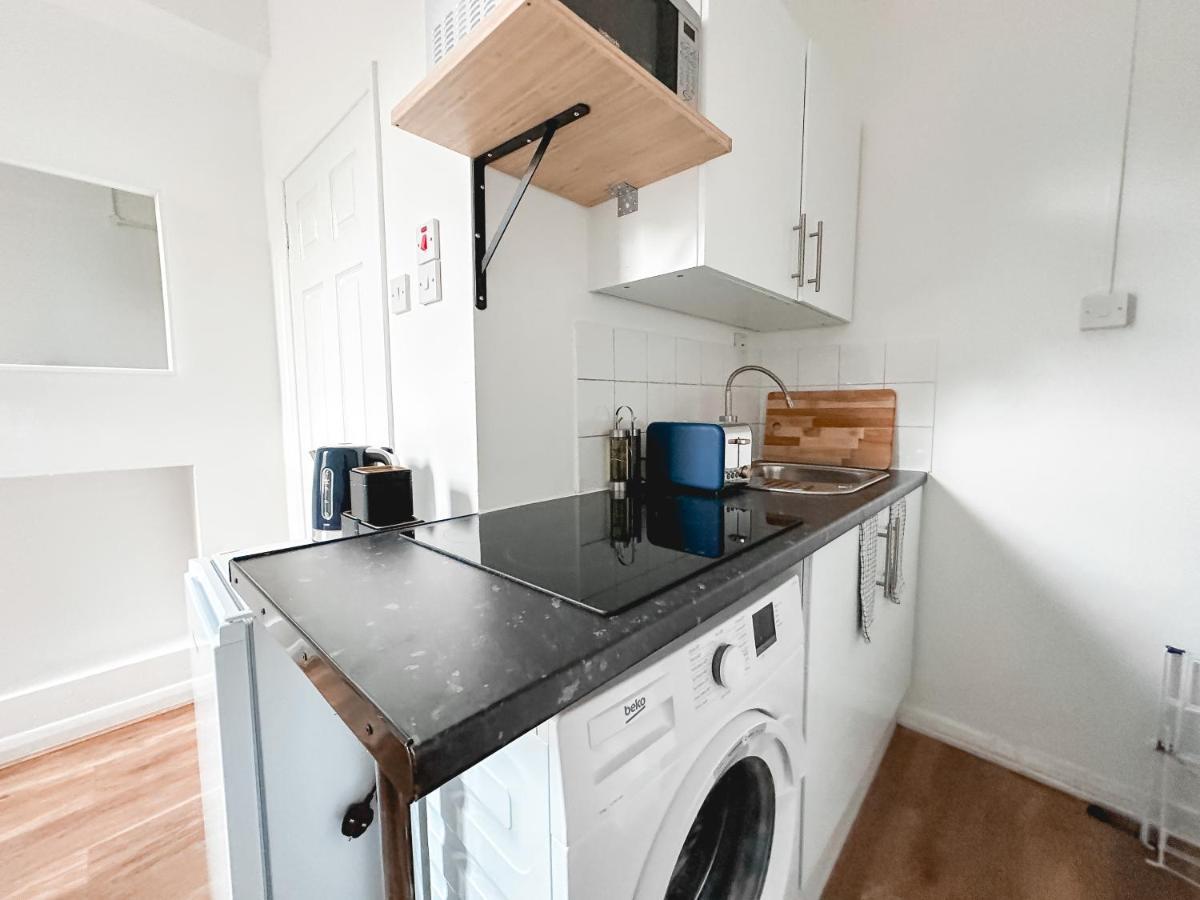 Lovely Studio Flats In Hackney * London