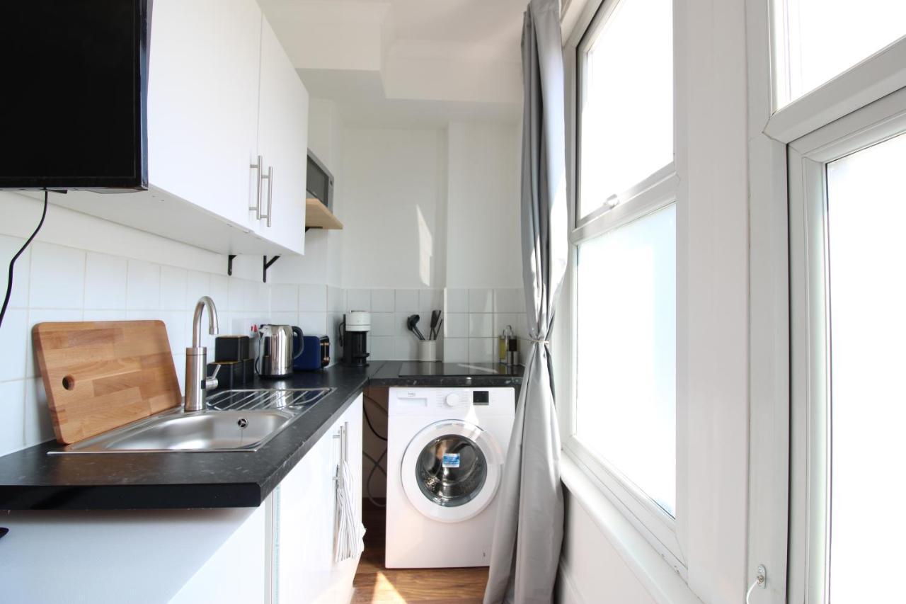 Lovely Studio Flats In Hackney London
