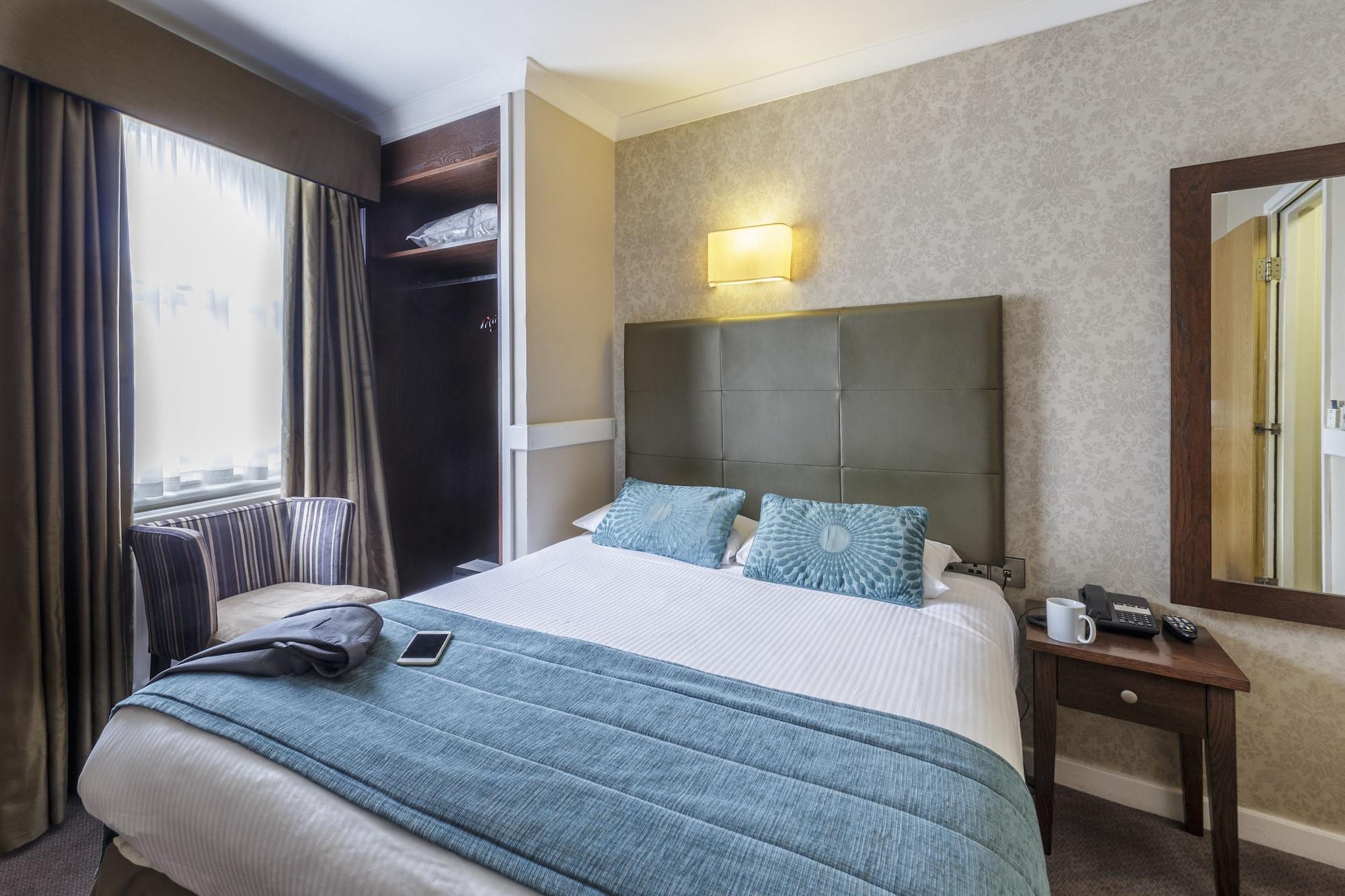 Princes Square 4* London