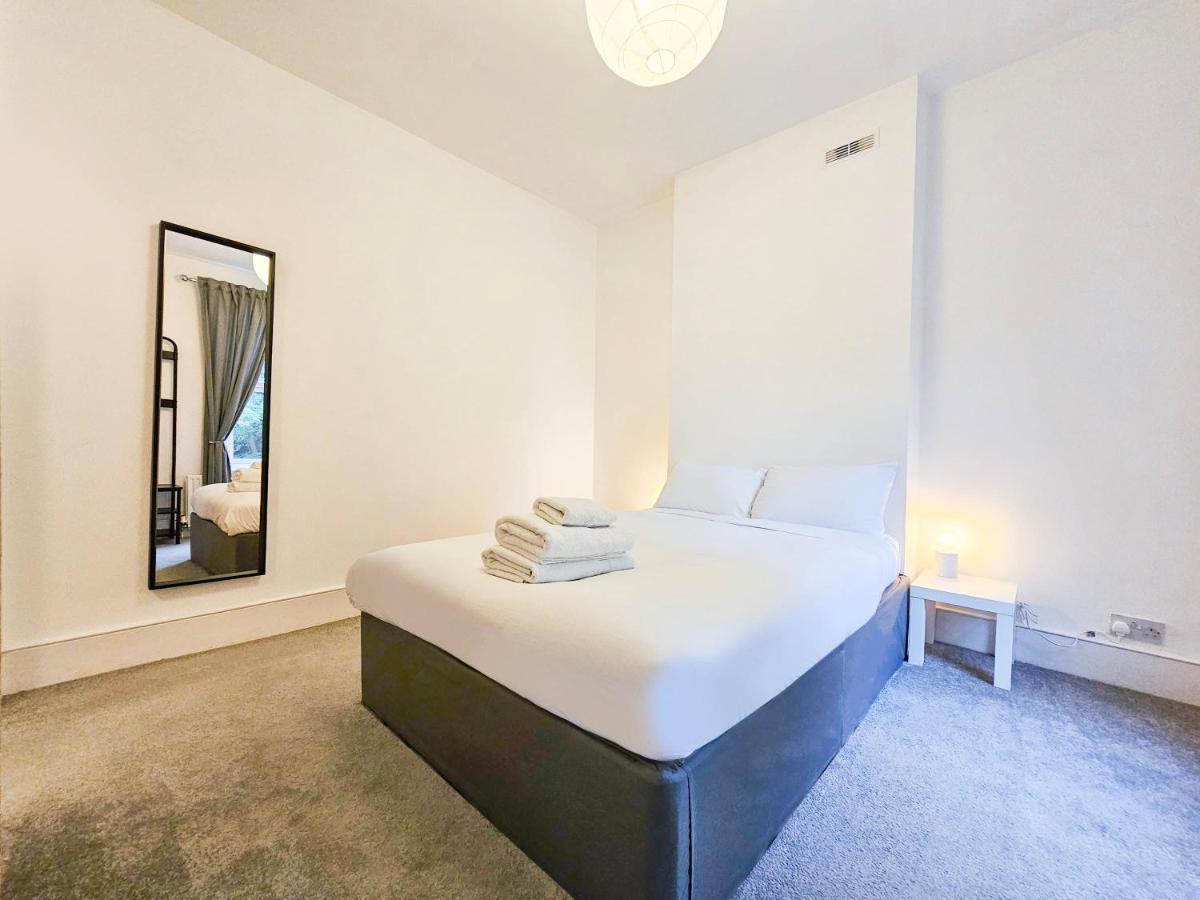 Brixton Flat Walk To O2 Academy & Clapham High St Apartment London