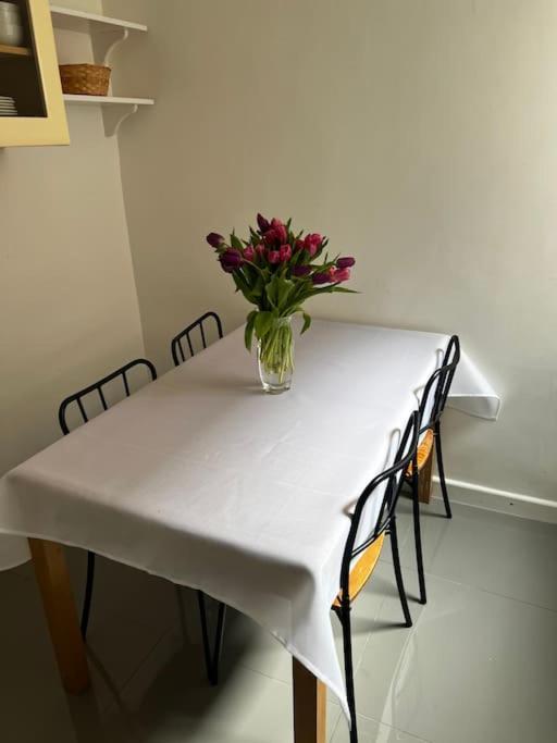 A Beautiful Four Bedroom Family London