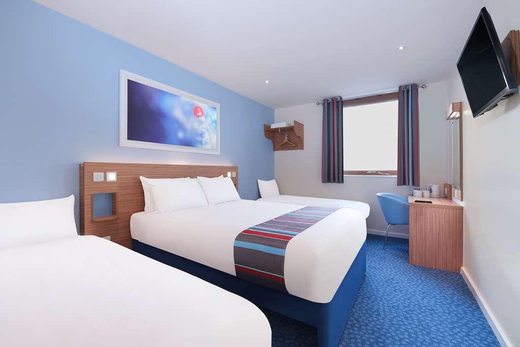 Travelodge Sunbury M3 Hotel