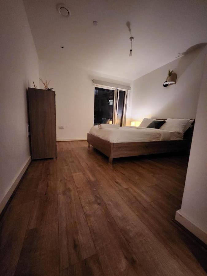 Apartment The Maud Luxury Garden *