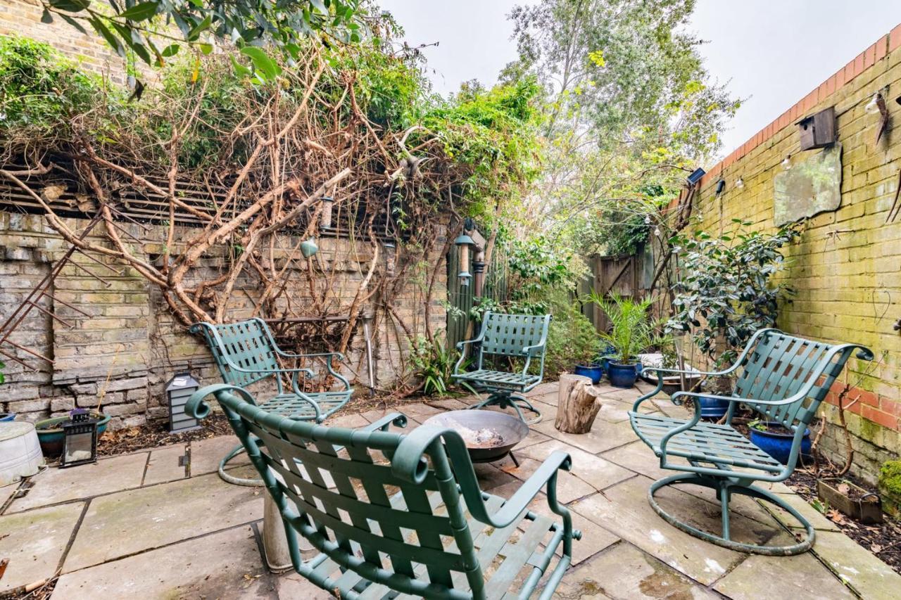 Beautiful Two Bed Abode In South West