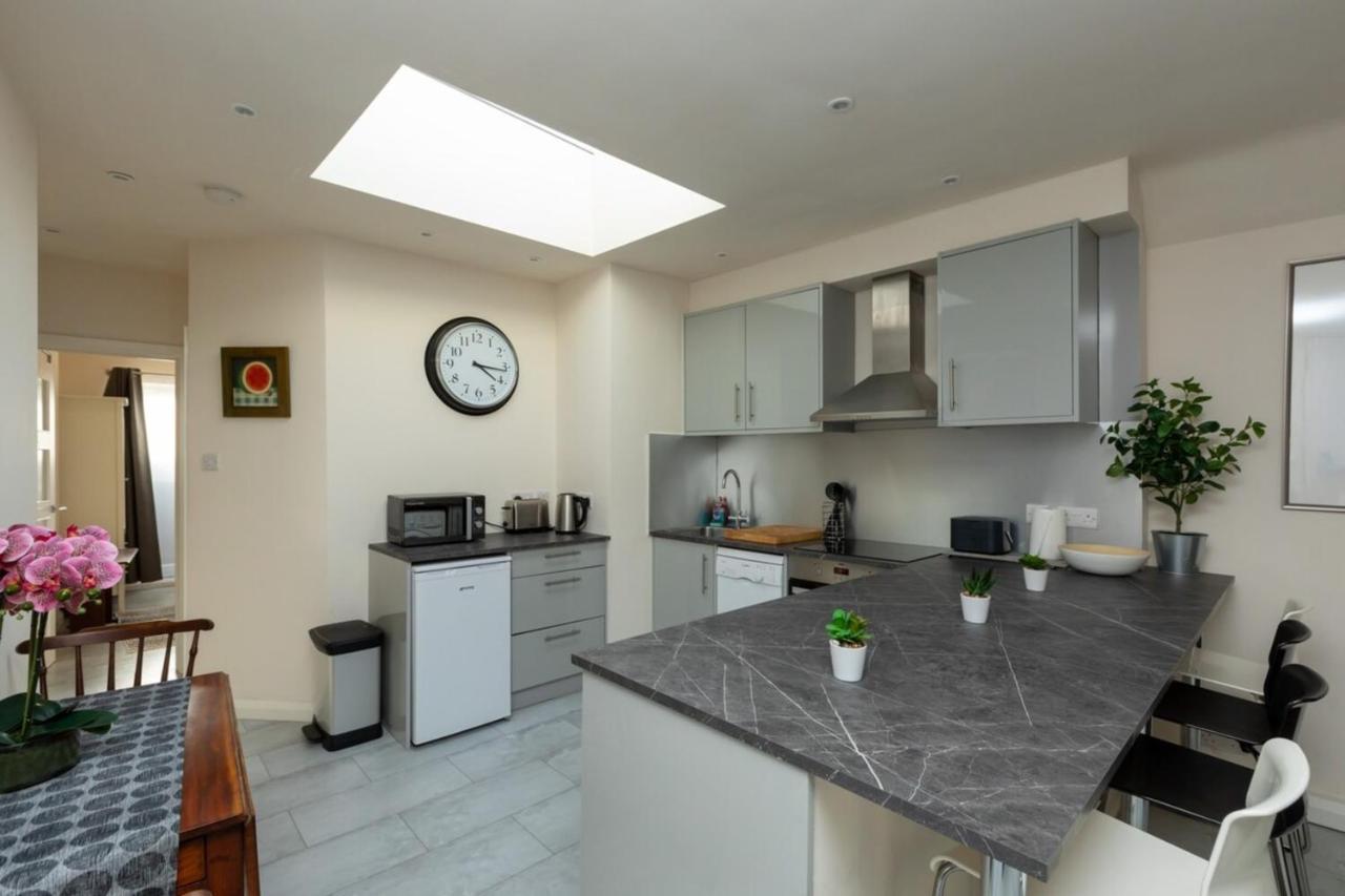 Holiday home Bright & Contemporary 1bedroom Annexe - Herne Hill! London