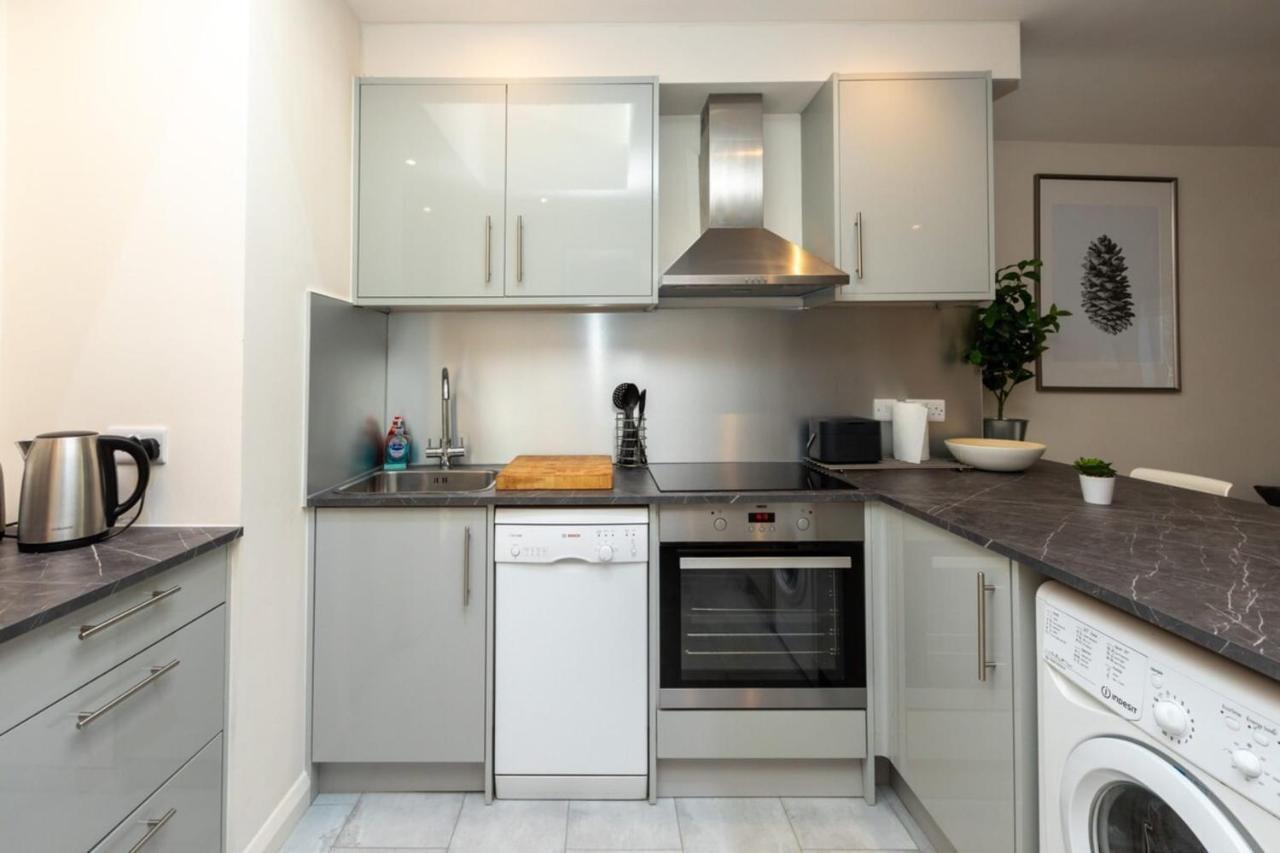 Bright & Contemporary 1bedroom Annexe - Herne Hill! London