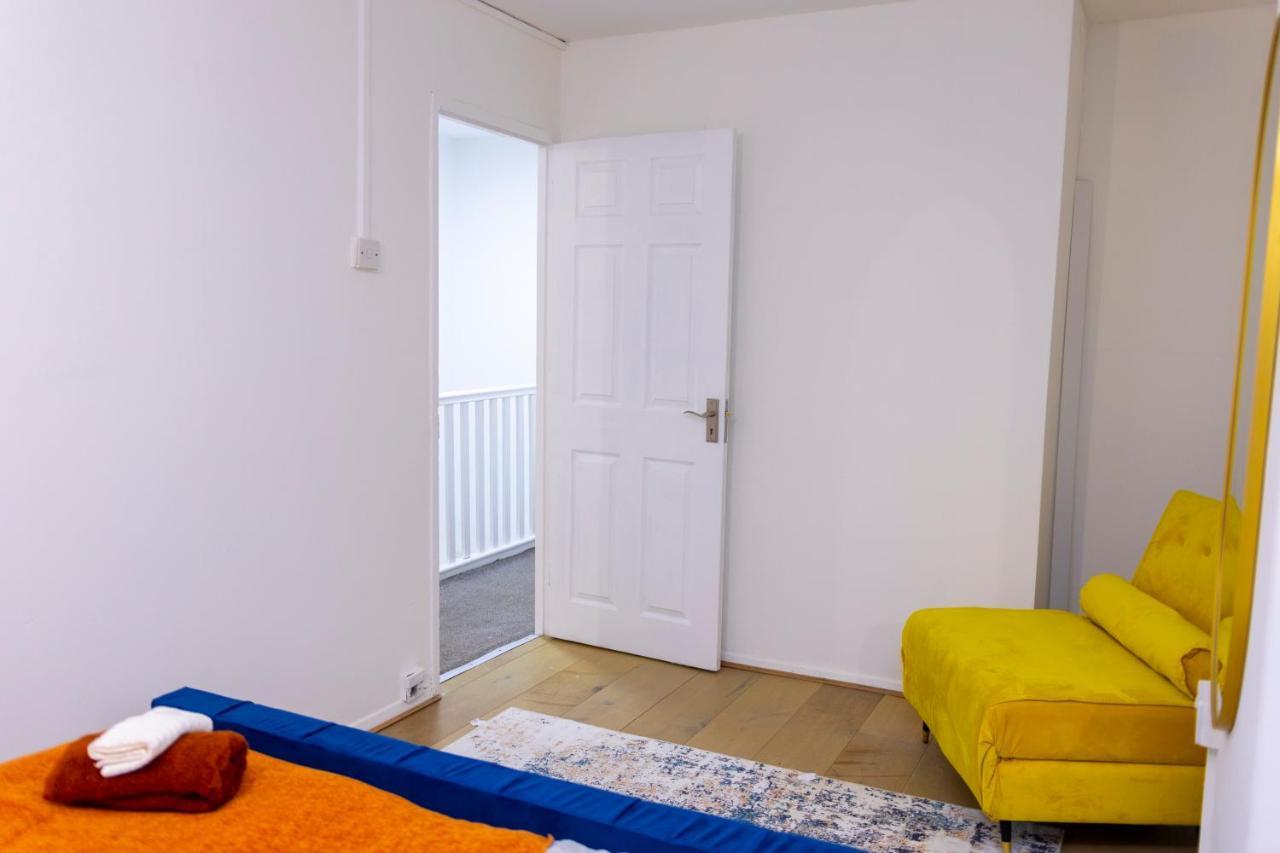 Elegant 3 Bed House In The Heart Of Londres
