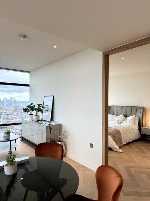 High-end Flat * London