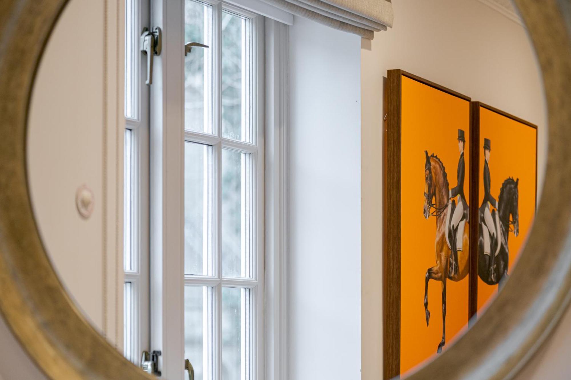Luxury Belgravia 3br House With Skylights, Ac And Garage Parking