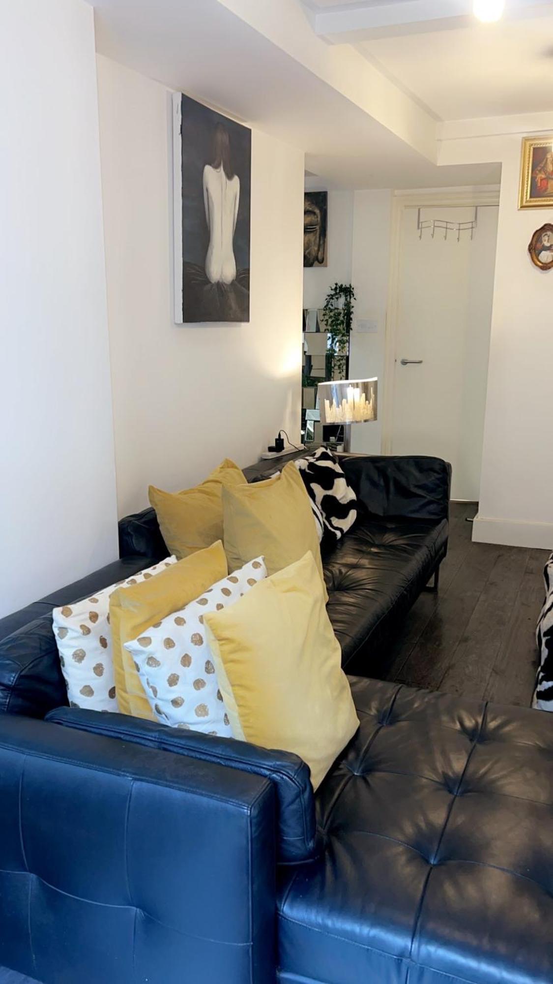 Deluxe Garden Apartment
