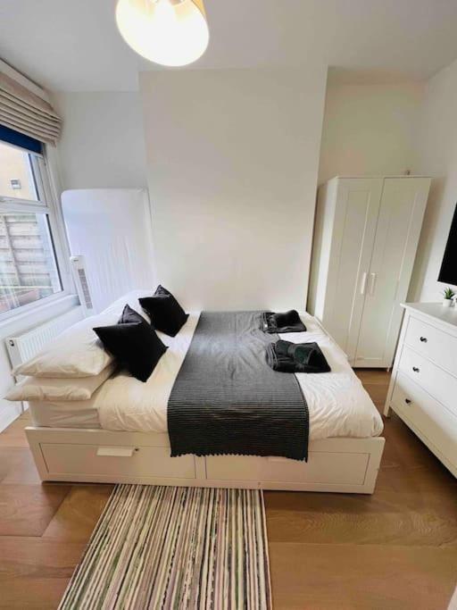 Apartamento Lovely 2 Bedroom Ground Floor Flat With Garden. *